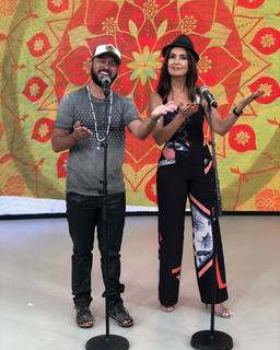 Fátima Bernardes feet photo thumbnail