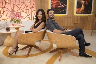 Fátima Bernardes feet photo thumbnail