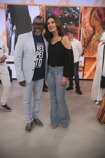 Fátima Bernardes feet photo thumbnail