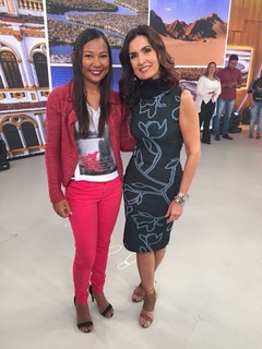 Fátima Bernardes feet photo thumbnail