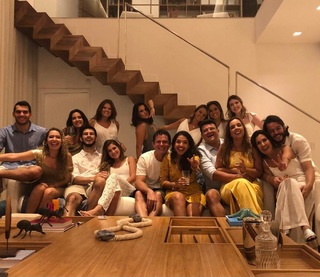 Fátima Bernardes feet photo thumbnail