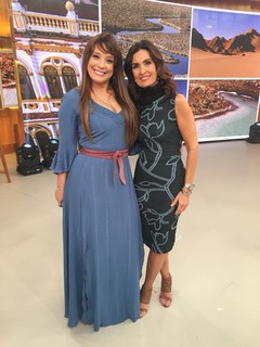 Fátima Bernardes feet photo thumbnail