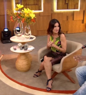 Fátima Bernardes feet photo thumbnail