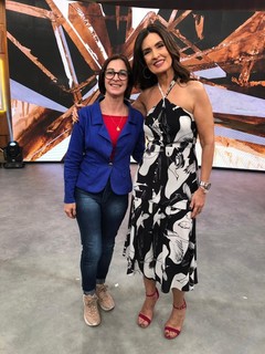 Fátima Bernardes feet photo thumbnail