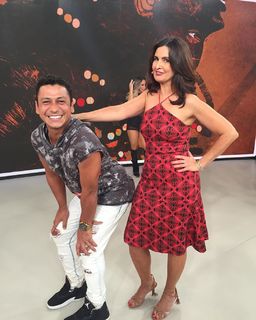 Fátima Bernardes feet photo thumbnail