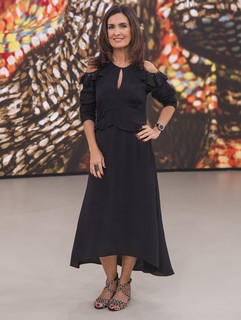 Fátima Bernardes feet photo thumbnail