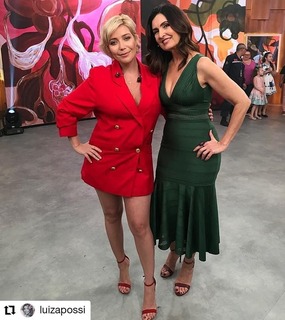 Fátima Bernardes feet photo thumbnail