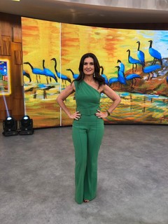 Fátima Bernardes feet photo thumbnail