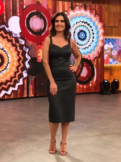 Fátima Bernardes feet photo thumbnail