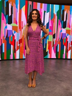 Fátima Bernardes feet photo thumbnail