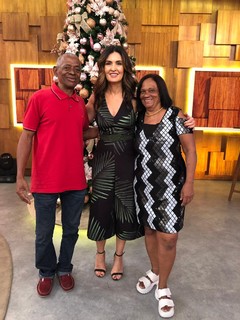 Fátima Bernardes feet photo thumbnail