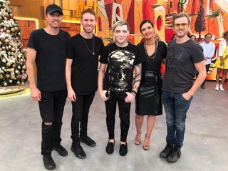 Fátima Bernardes feet photo thumbnail