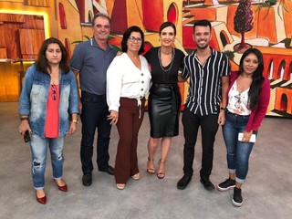 Fátima Bernardes feet photo thumbnail