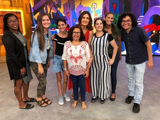 Fátima Bernardes feet photo thumbnail