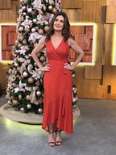 Fátima Bernardes feet photo thumbnail