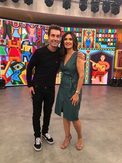 Fátima Bernardes feet photo thumbnail