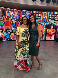 Fátima Bernardes feet photo thumbnail