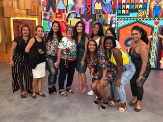 Fátima Bernardes feet photo thumbnail