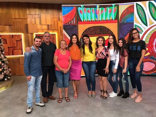 Fátima Bernardes feet photo thumbnail