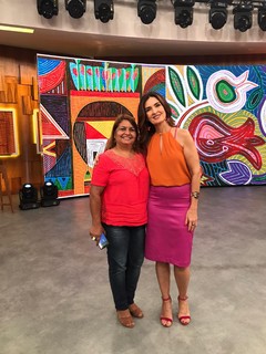 Fátima Bernardes feet photo thumbnail