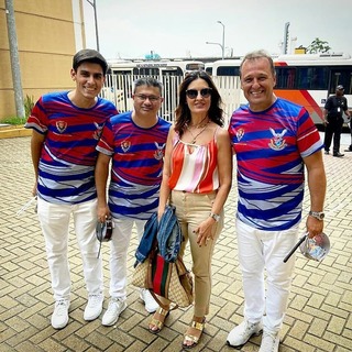 Fátima Bernardes feet photo thumbnail