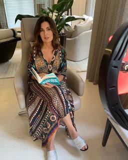 Fátima Bernardes feet photo thumbnail