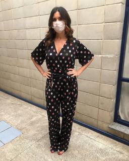 Fátima Bernardes feet photo thumbnail