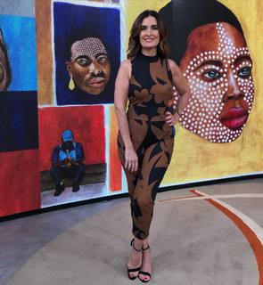 Fátima Bernardes feet photo thumbnail