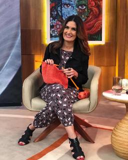 Fátima Bernardes feet photo thumbnail