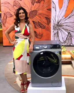 Fátima Bernardes feet photo thumbnail