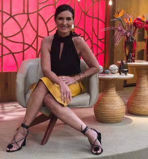 Fátima Bernardes feet photo thumbnail