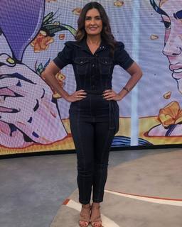 Fátima Bernardes feet photo thumbnail