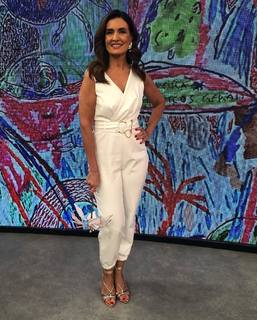 Fátima Bernardes feet photo thumbnail