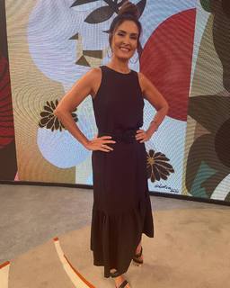 Fátima Bernardes feet photo thumbnail