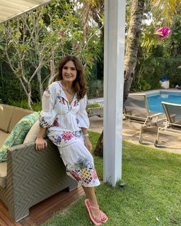 Fátima Bernardes feet photo thumbnail