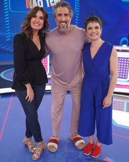 Fátima Bernardes feet photo thumbnail