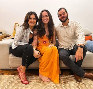 Fátima Bernardes feet photo thumbnail