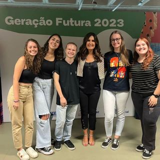 Fátima Bernardes feet photo thumbnail