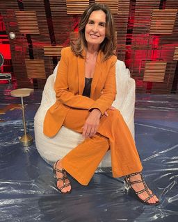 Fátima Bernardes feet photo thumbnail