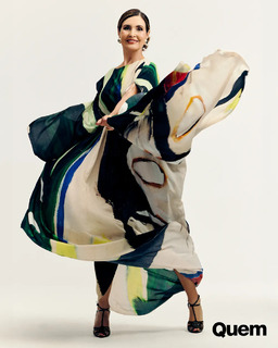 Fátima Bernardes feet photo thumbnail