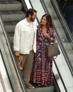 Fátima Bernardes feet photo thumbnail