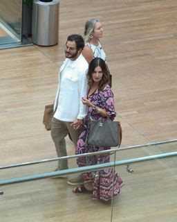 Fátima Bernardes feet photo thumbnail