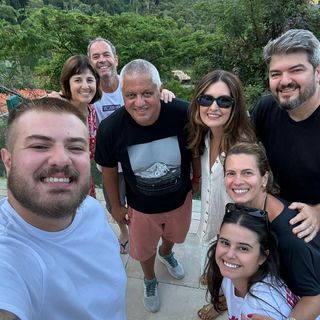 Fátima Bernardes feet photo thumbnail