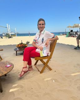 Fátima Bernardes feet photo thumbnail