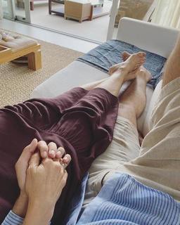 Fátima Bernardes feet photo thumbnail