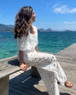 Fátima Bernardes feet photo thumbnail