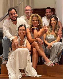 Fátima Bernardes feet photo thumbnail