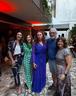 Fátima Bernardes feet photo thumbnail