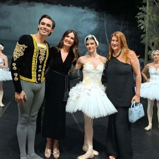 Fátima Bernardes feet photo thumbnail