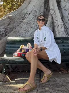 Fátima Bernardes feet photo thumbnail